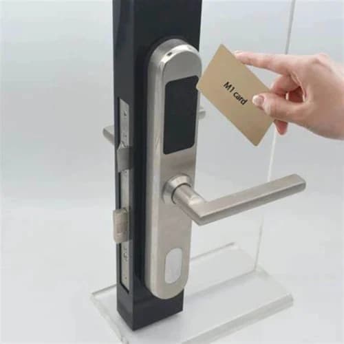 Hotel Door Lock System